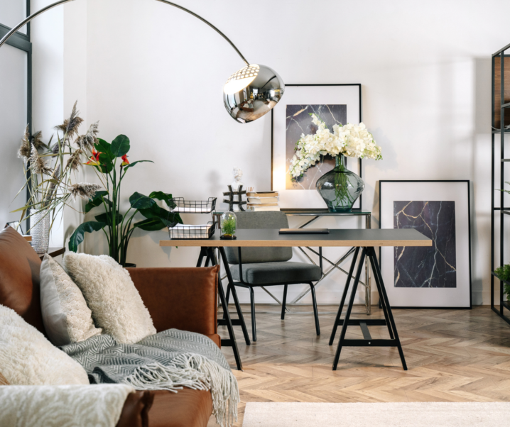 10 Must-Have Furniture Pieces for Modern Living Rooms